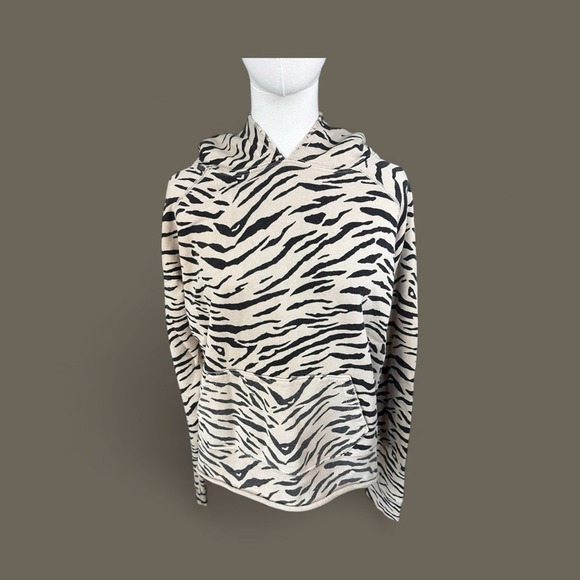 Nili Lotan NWOT Size Small Brushed Zebra Print Hoodie - Picture 5 of 15